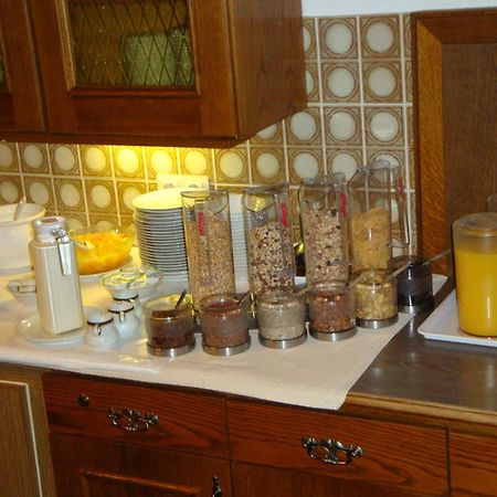 Hotel Garni Val-Sinestra Ischgl Bagian luar foto