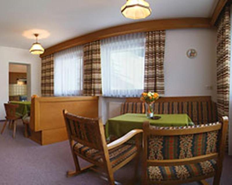 Hotel Garni Val-Sinestra Ischgl Bagian luar foto