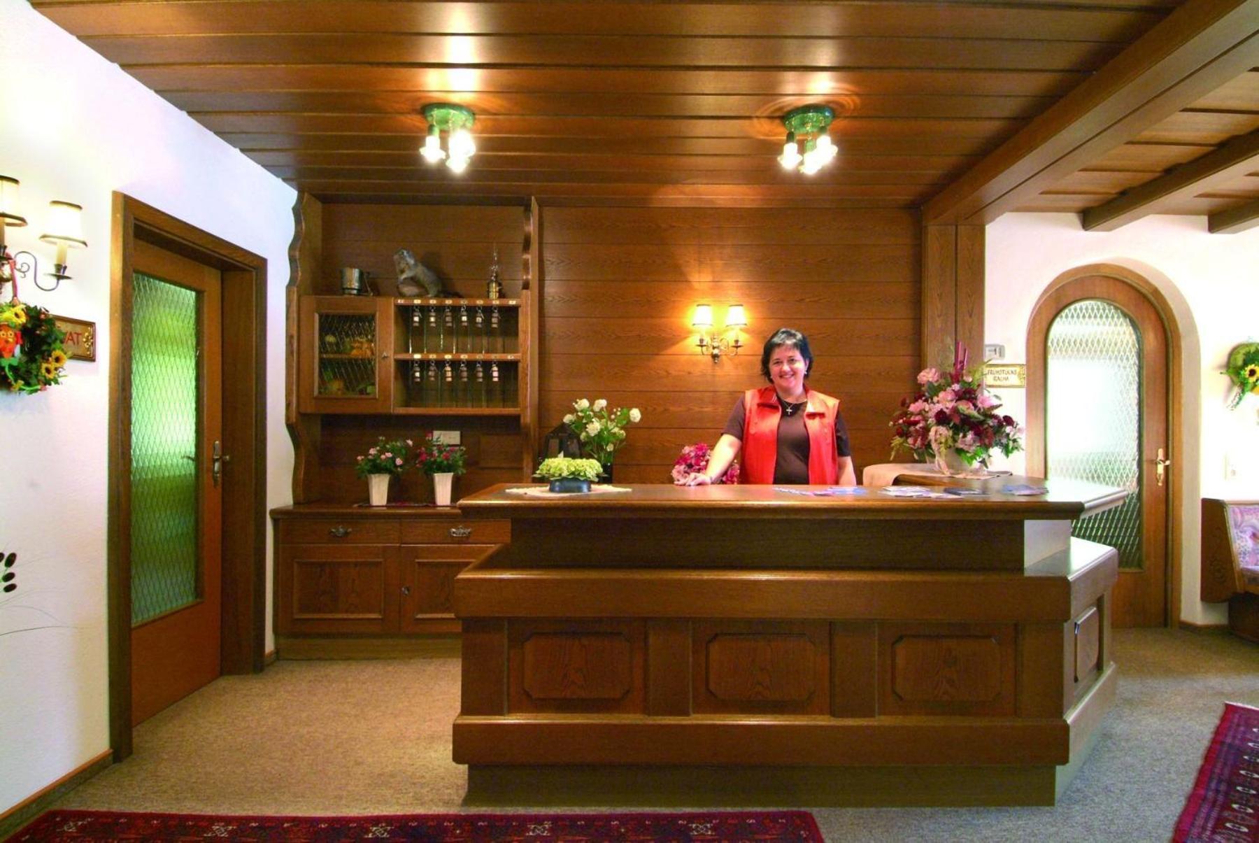 Hotel Garni Val-Sinestra Ischgl Bagian luar foto